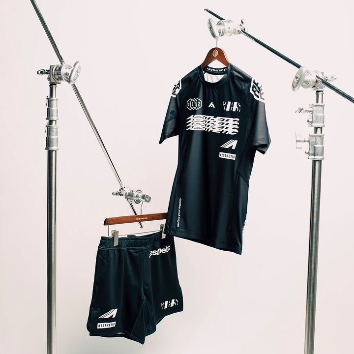 AESTHETIC Axis Short Sleeve Rashguard - Black front showcase